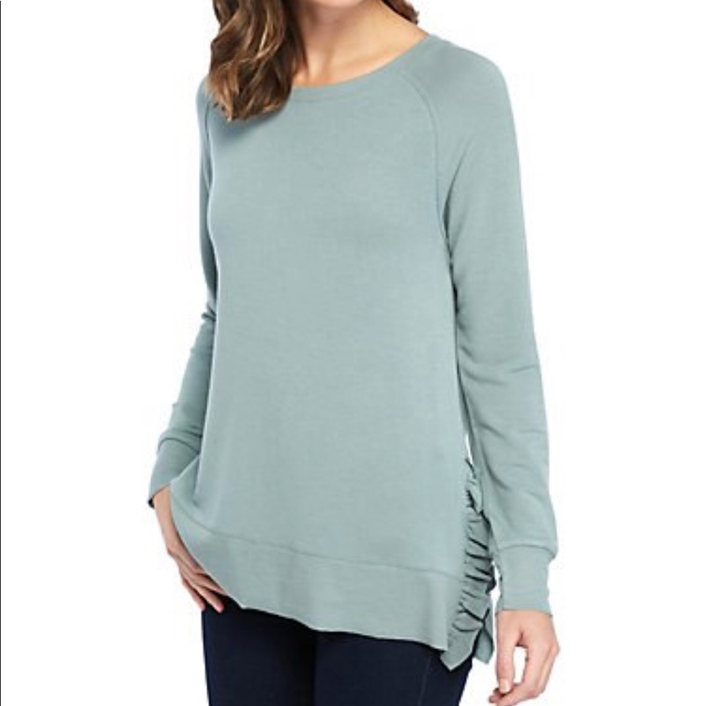 Cupio Ruffle Side Top